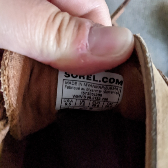 Sorel Boots - Picture 4 of 4
